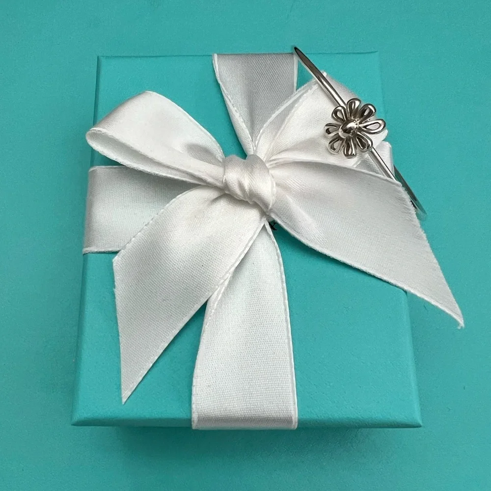 Retired Tiffany Paloma Picasso daisy bangle. - Picture 2 of 13